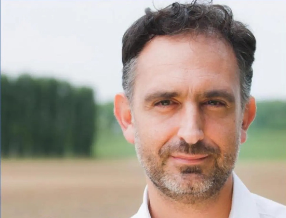 Lombardia: chi è Alessandro Beduschi, il farmacista di Fdi diventato assessore all’Agricoltura