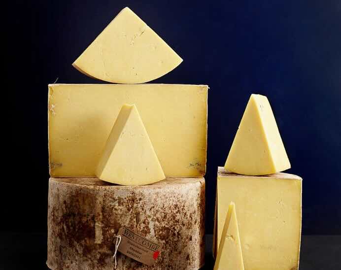 Le storie di InsiderDairy: lo chef Jamie Oliver e il furto di 950 forme di cheddar pregiato