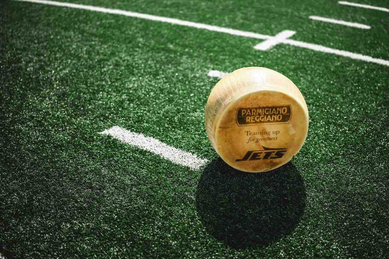 Parmigiano Reggiano: partnership con i New York Jets per crescere sul mercato USA